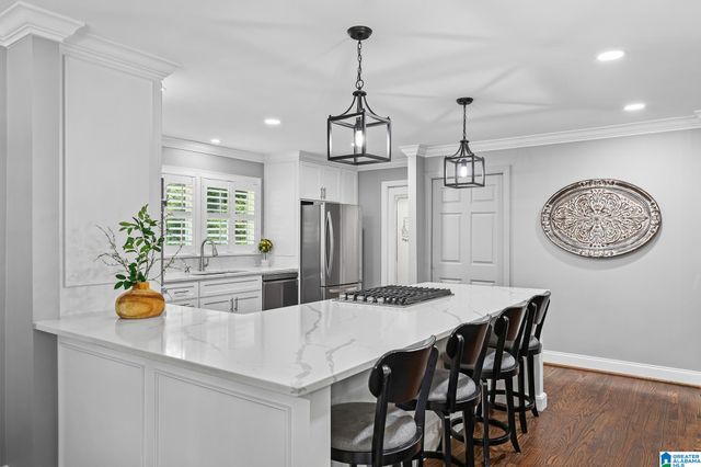 1417 ROUND HILL ROAD, Vestavia Hills, AL 35216