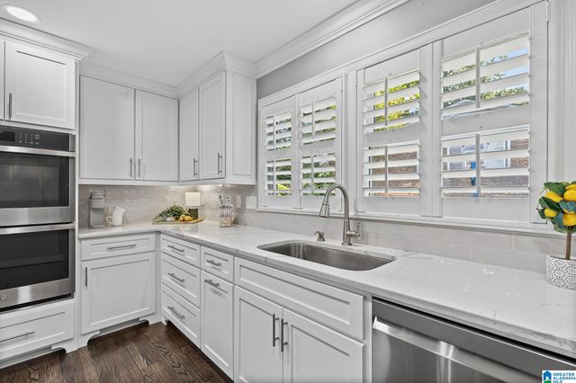 1417 ROUND HILL ROAD, Vestavia Hills, AL 35216