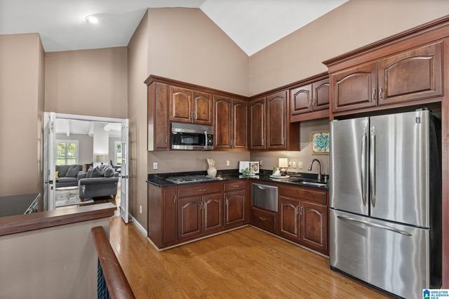 1417 ROUND HILL ROAD, Vestavia Hills, AL 35216