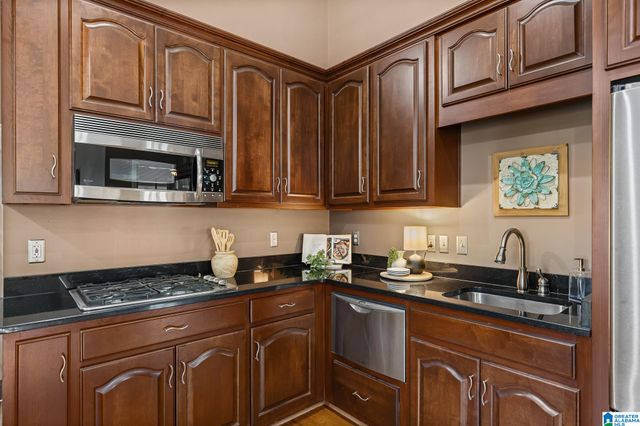 1417 ROUND HILL ROAD, Vestavia Hills, AL 35216