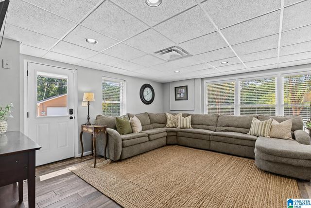 1417 ROUND HILL ROAD, Vestavia Hills, AL 35216