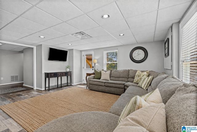 1417 ROUND HILL ROAD, Vestavia Hills, AL 35216