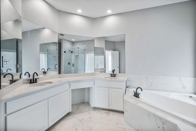 5452 Navajo Bridge Trail, Fort Worth, TX 76137