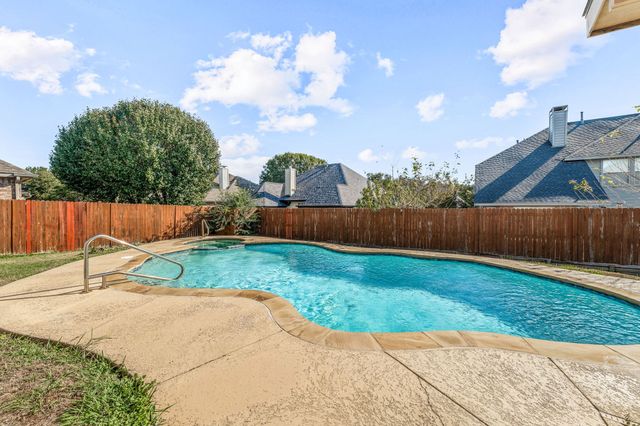 5452 Navajo Bridge Trail, Fort Worth, TX 76137