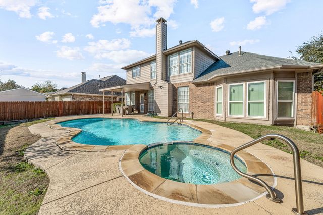 5452 Navajo Bridge Trail, Fort Worth, TX 76137