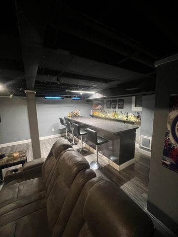 28400 Valley Forge Street, Southfield, MI 48076