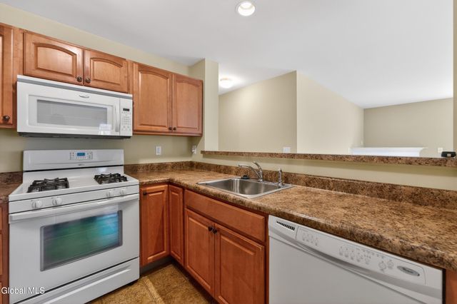 32 Annabelle Place, Rotterdam, NY 12306