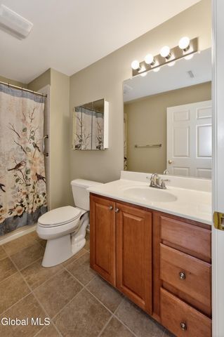 32 Annabelle Place, Rotterdam, NY 12306