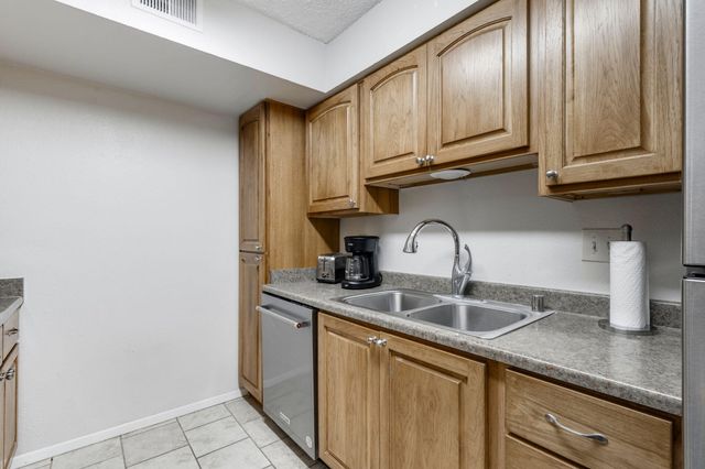 3859 Montgomery Boulevard NE APT 1301, Albuquerque, NM 87109