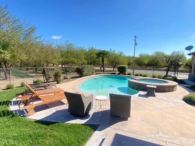 11152 Carrolton Rd, Escalon, CA 95320