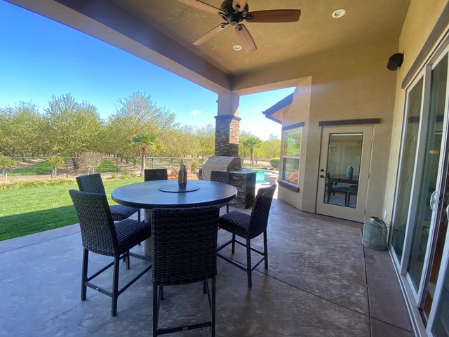 11152 Carrolton Rd, Escalon, CA 95320