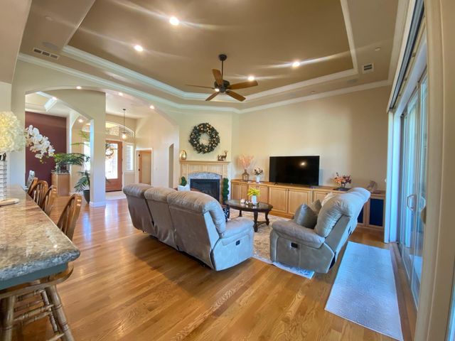 11152 Carrolton Rd, Escalon, CA 95320