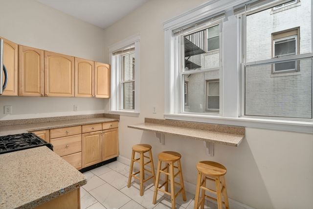 1109 Boylston St 4, Boston, MA 02215