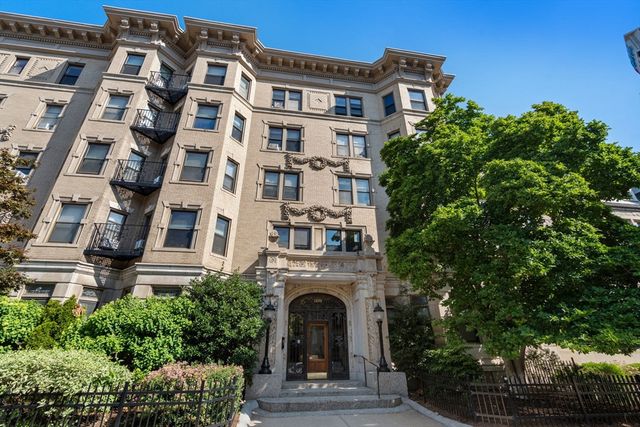 1109 Boylston St 4, Boston, MA 02215