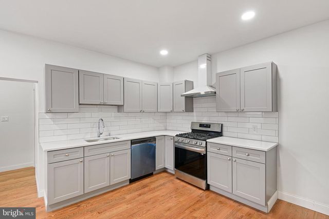 31 E 23RD ST, Wilmington, DE 19802