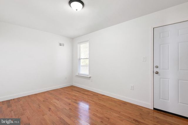 31 E 23RD ST, Wilmington, DE 19802