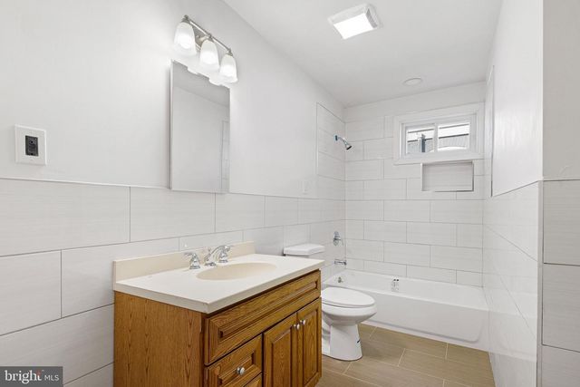 31 E 23RD ST, Wilmington, DE 19802