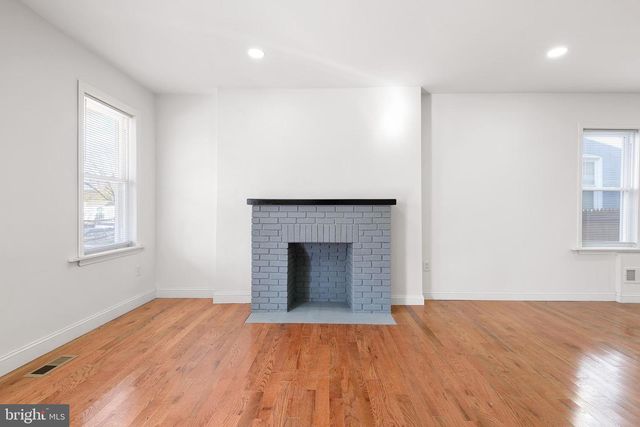 31 E 23RD ST, Wilmington, DE 19802