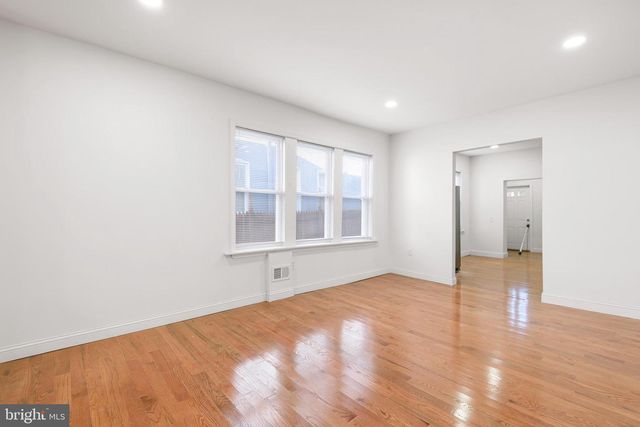 31 E 23RD ST, Wilmington, DE 19802