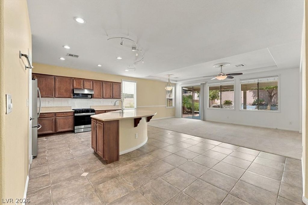 1828 Moonglow Peak Avenue, North Las Vegas, NV 89084 — photo 2