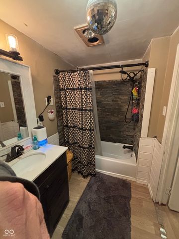 914 Elm Street, Shelbyville, IN 46176