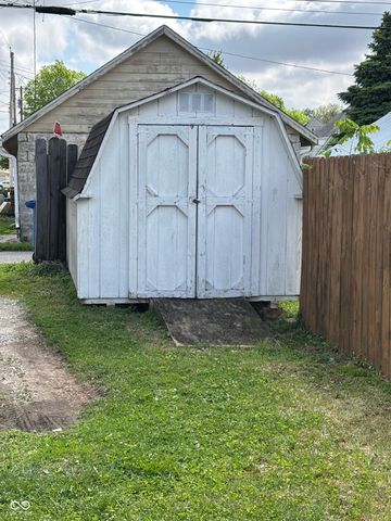 914 Elm Street, Shelbyville, IN 46176