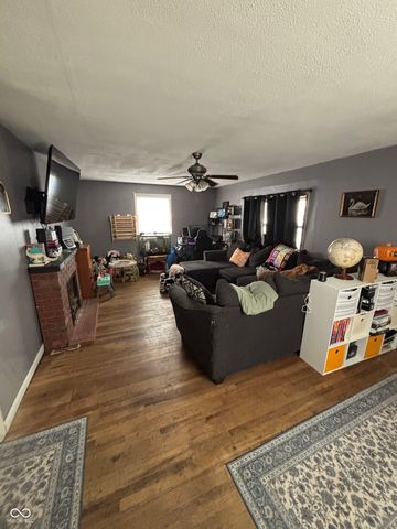 914 Elm Street, Shelbyville, IN 46176