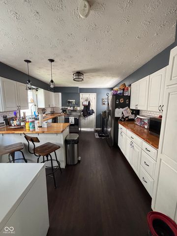 914 Elm Street, Shelbyville, IN 46176