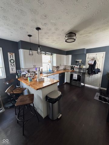 914 Elm Street, Shelbyville, IN 46176