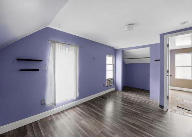 121 N ASH Avenue, Independence, MO 64053