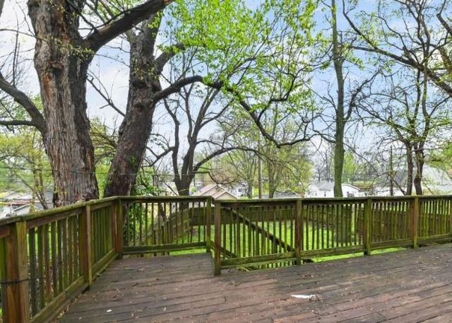 121 N ASH Avenue, Independence, MO 64053
