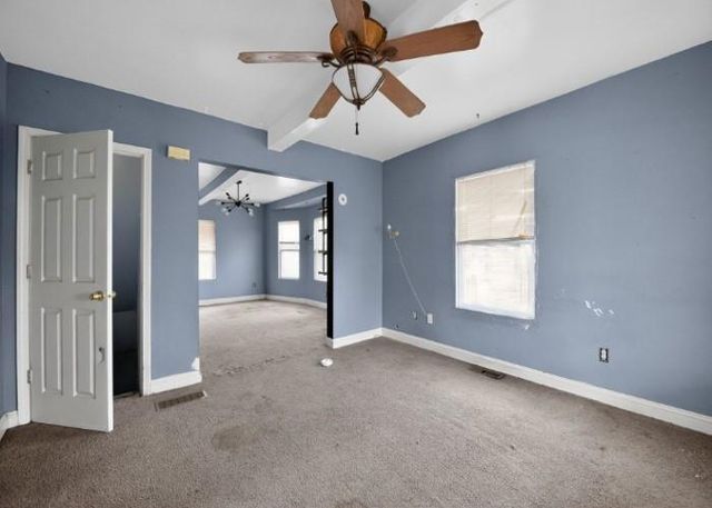 121 N ASH Avenue, Independence, MO 64053
