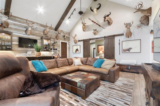 522 Whispering Meadow, Magnolia, TX 77355