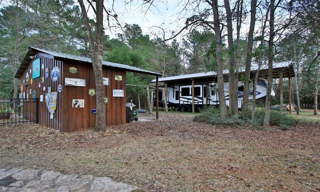 522 Whispering Meadow, Magnolia, TX 77355
