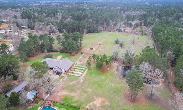522 Whispering Meadow, Magnolia, TX 77355