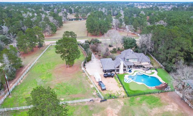 522 Whispering Meadow, Magnolia, TX 77355