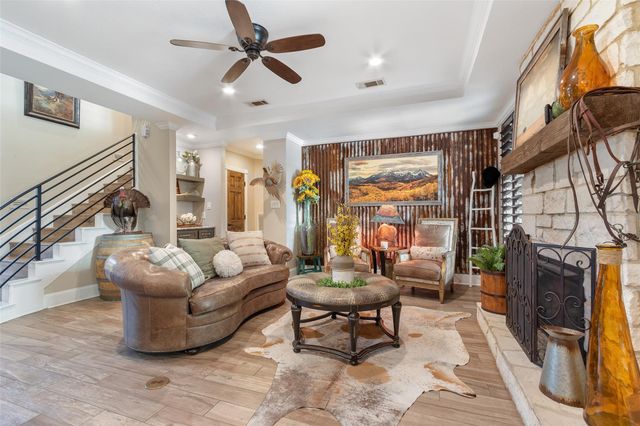 522 Whispering Meadow, Magnolia, TX 77355