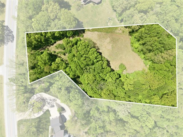 3916 West Overlook Road NE, Iowa City, IA 52240