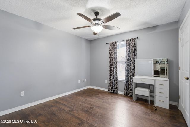 1325 S 10th Street, Ocean Springs, MS 39564
