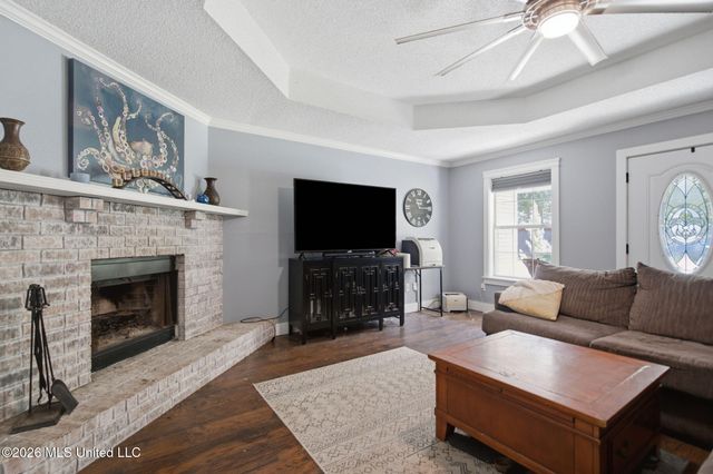 1325 S 10th Street, Ocean Springs, MS 39564