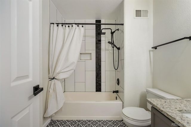 1248 Red Mountain Drive, Longmont, CO 80504