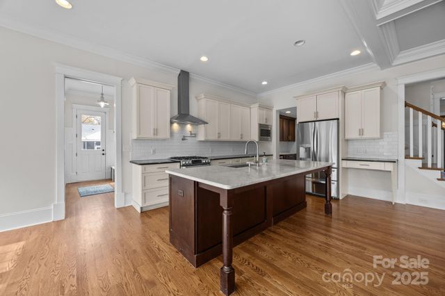 933 Sedgefield Road, Charlotte, NC 28209