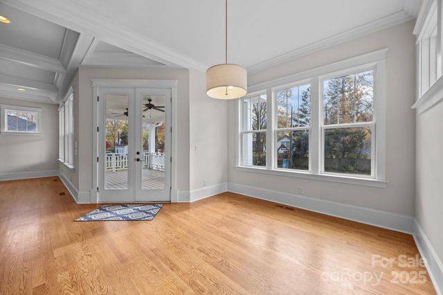 933 Sedgefield Road, Charlotte, NC 28209