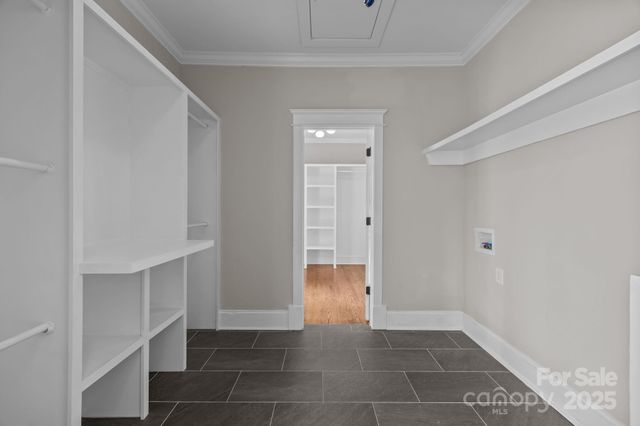 933 Sedgefield Road, Charlotte, NC 28209