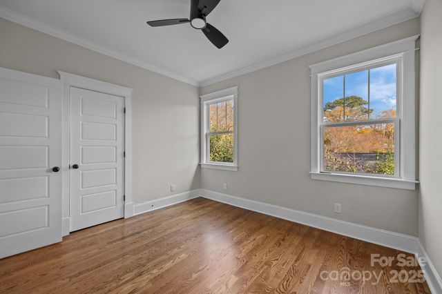 933 Sedgefield Road, Charlotte, NC 28209