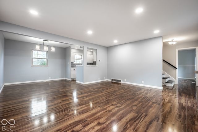 72 Parkview Road, Carmel, IN 46032