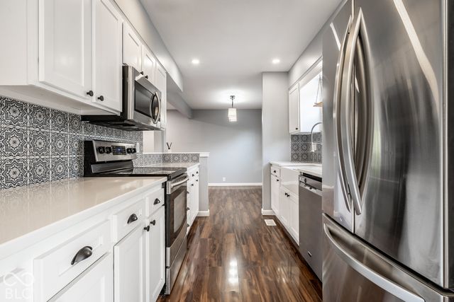 72 Parkview Road, Carmel, IN 46032