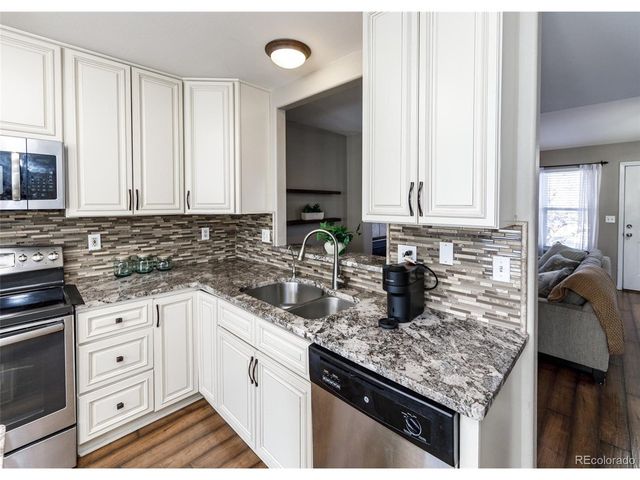 5515 Many Springs Dr, Colorado Springs, CO 80923