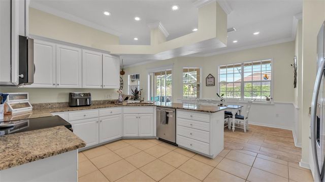 6764 HIGH KNOLL DRIVE, Lakeland, FL 33813