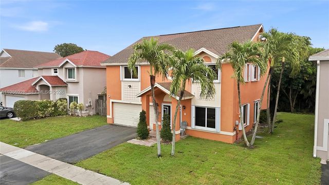 1421 SW 97th Ave, Pembroke Pines, FL 33025